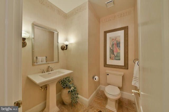 1389 Lamplighter Cir, Gwynedd, PA 19436 - bathroom featuring toilet and baseboards