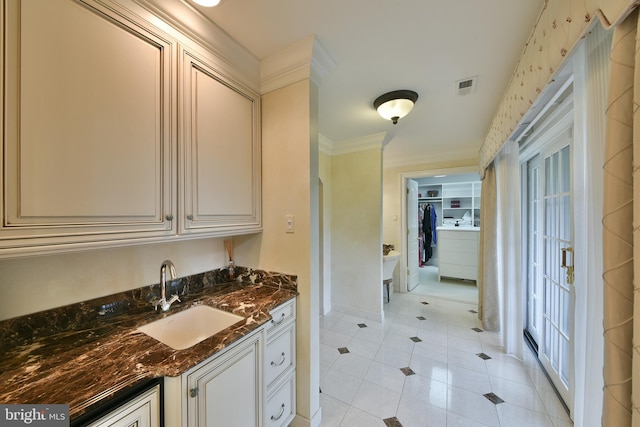 1389 Lamplighter Cir, Gwynedd, PA 19436 - interior space featuring light tile patterned flooring, ornamental molding, and baseboards
