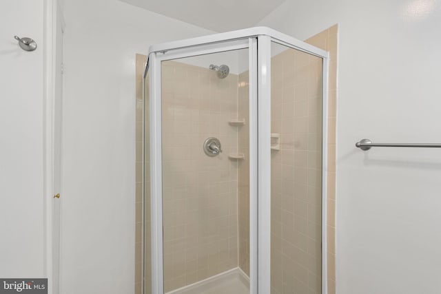 722 S Clinton St, Baltimore, MD 21224 - full bathroom with a stall shower