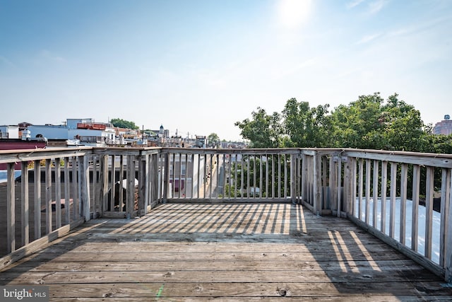722 S Clinton St, Baltimore, MD 21224 - view of deck