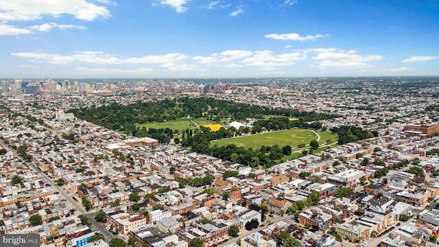 722 S Clinton St, Baltimore, MD 21224 - view of urban area featuring a golf club