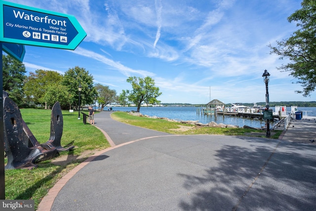 724 E Howell Ave, Alexandria, VA 22301 - view of road featuring street lights and a water view