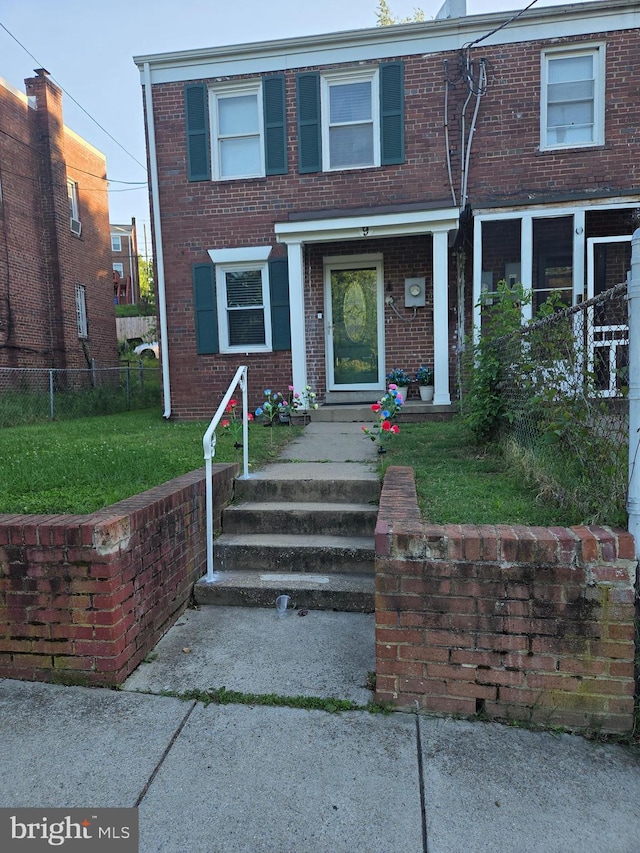 9 47th St SE, Washington, DC 20019 - multi unit property featuring brick siding