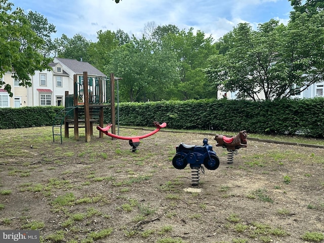 937 Dunloring Ct, Upper Marlboro, MD 20774 - view of community play area