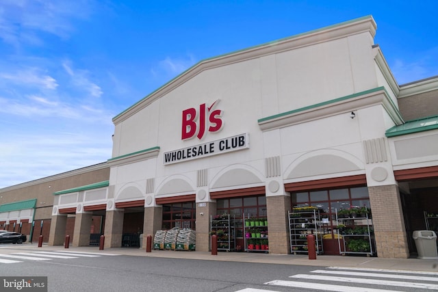 7703 Huron Dr, Gainesville, VA 20155 - view of commercial location