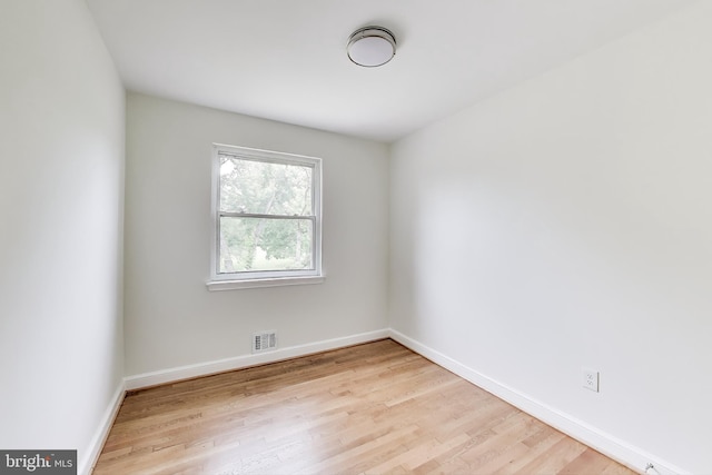 2505 Oxon Run Dr, Temple Hills, MD 20748 - empty room featuring wood finished floors and baseboards