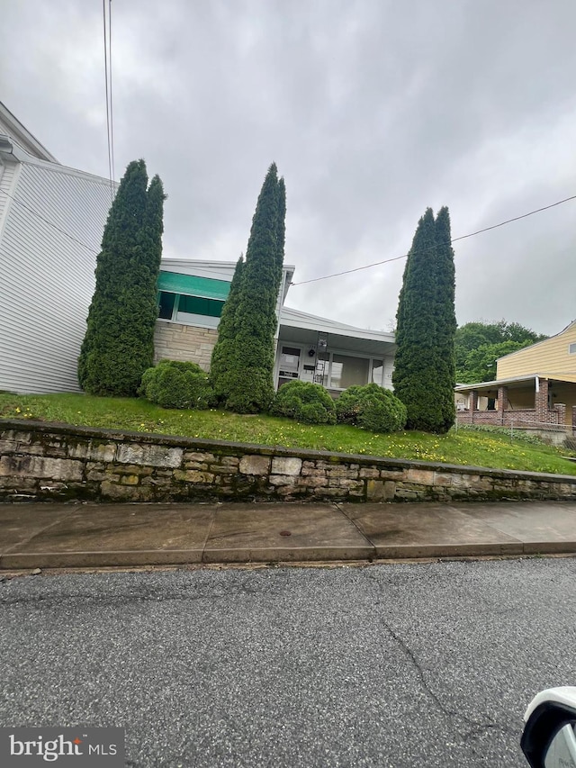 1228 Spruce St, Ashland, PA 17921 - view of side of home