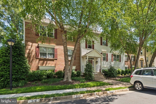 3901 Golf Tee Ct Unit 301, Fairfax, VA 22033 - view of front of house with brick siding