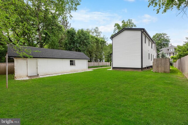14 Titus Ave, Lawrence, NJ 08648 - back of property featuring an outdoor structure