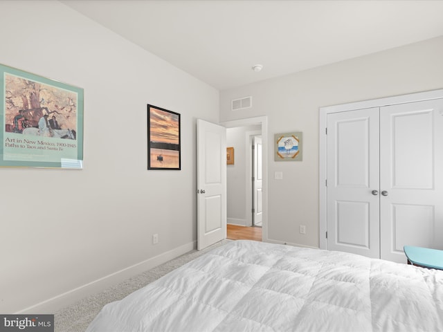 32019 Carlisle Ct, Frankford, DE 19945 - bedroom featuring carpet flooring, baseboards, and a closet