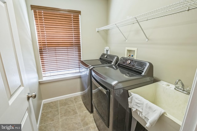 2 Raydan Way N, East, MD 21901 - laundry room with washer and clothes dryer and baseboards