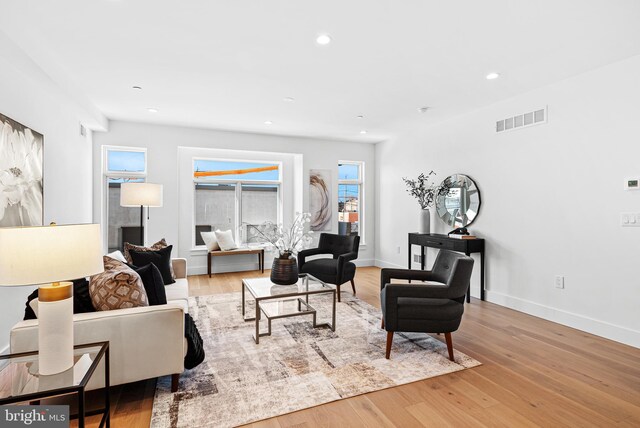 2811 S Hutchinson St, Philadelphia, PA 19148 - living room with recessed lighting, wood finished floors, and baseboards