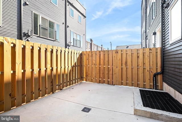 2811 S Hutchinson St, Philadelphia, PA 19148 - view of patio / terrace featuring fence
