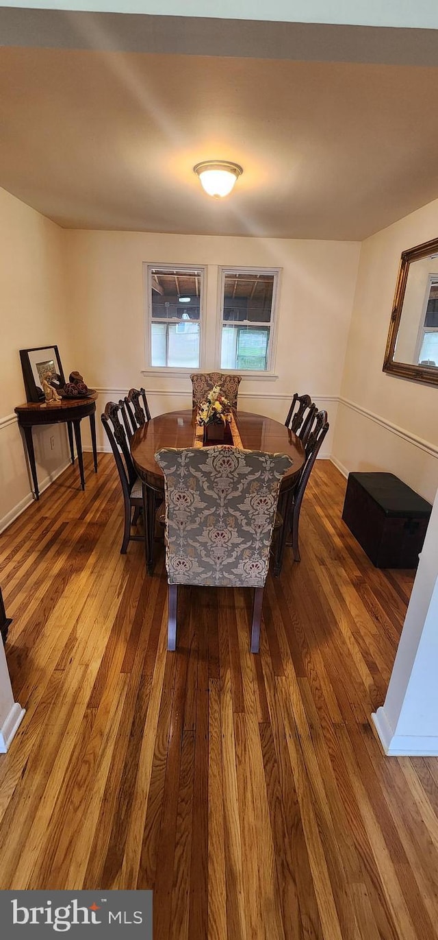 307 Congress Dr, Gibbstown, NJ 08027 - dining area with wood finished floors