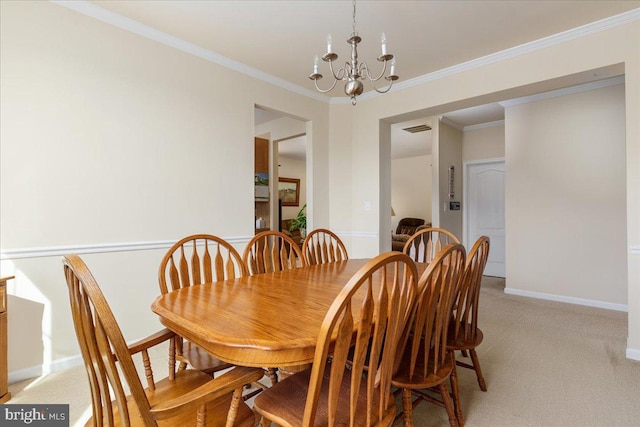 dining area with baseboards, visible vents, a chandelier, crown molding, and light carpet