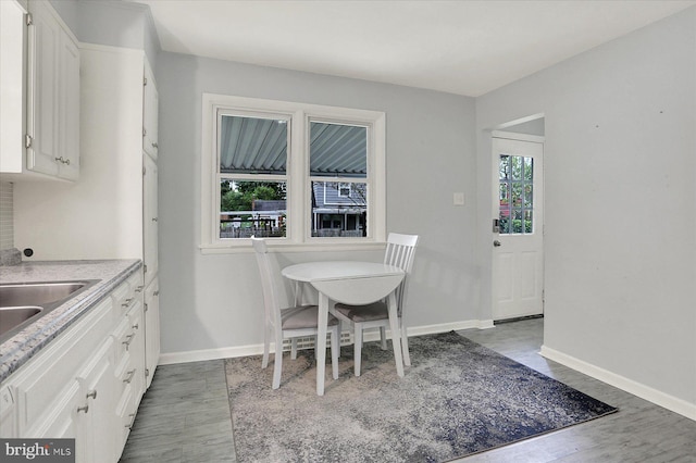 5021 Utah Ave, Harrisburg, PA 17109 - dining area with wood finished floors and baseboards