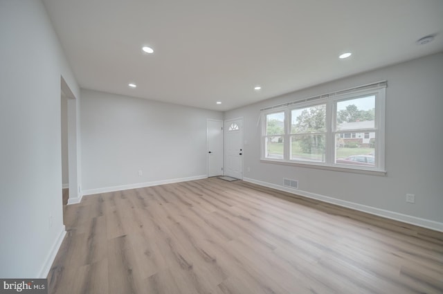 6802 Elbrook Rd, Lanham, MD 20706 - spare room with baseboards, recessed lighting, visible vents, and wood finished floors