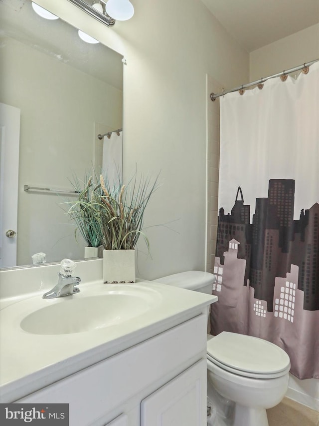 104 Panmure, Stephens City, VA 22655 - full bath with vanity, toilet, and curtained shower