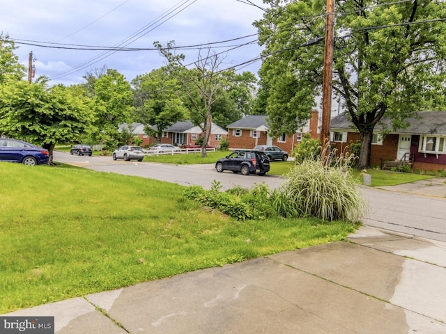 6215 Seminole Pl, College Park, MD 20740 - view of grassy yard featuring a residential view