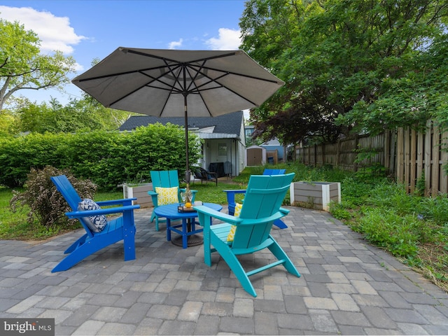 206 Shiley St, Annapolis, MD 21401 - fenced backyard featuring a patio area
