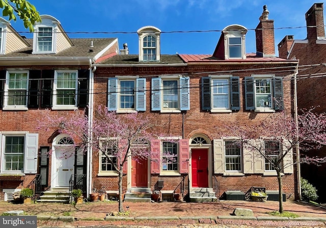 13 The Strand, New Castle, DE 19720 - view of property featuring entry steps and brick siding