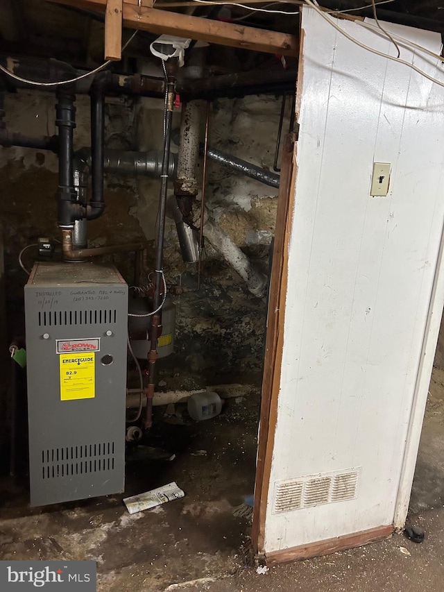 4036 N 12th St, Philadelphia, PA 19140 - utility room with a heating unit