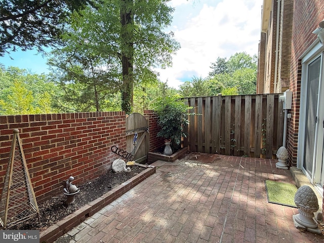 2649 Centennial Ct, Alexandria, VA 22311 - view of patio / terrace with a fenced backyard