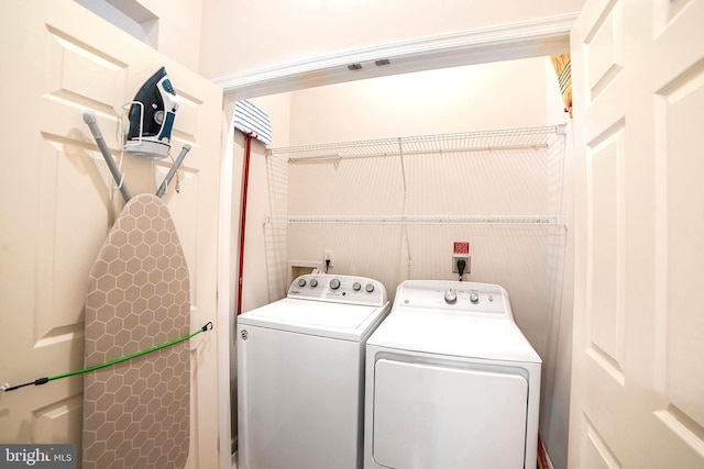23 Arch Pl Unit 475, Gaithersburg, MD 20878 - laundry room featuring washer and dryer