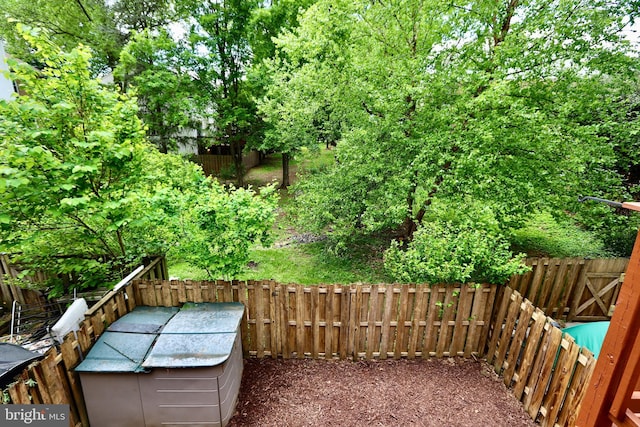view of yard featuring a fenced backyard