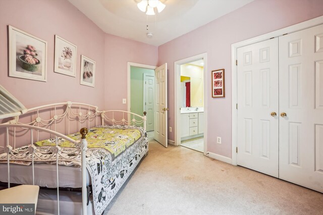 12630 Garry Glen Dr, Bristow, VA 20136 - bedroom featuring carpet floors, a closet, ensuite bathroom, ceiling fan, and baseboards