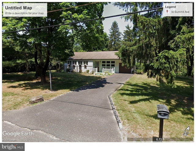 30 Summit Ave, Berlin, NJ 08009 - view of front of home featuring a front lawn and asphalt driveway