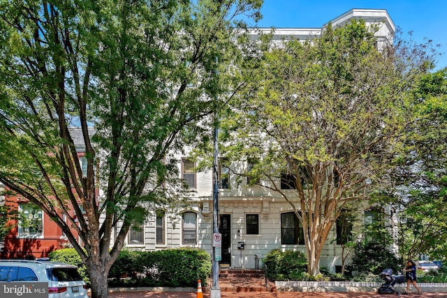 520 E Street Ne 105, Washington, DC 20002 - view of obstructed view of property