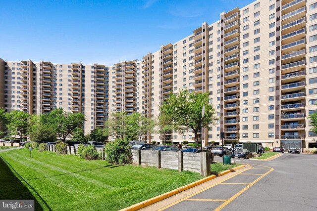 307 Yoakum Pkwy Unit 821, Alexandria, VA 22304 - view of apartment building / complex