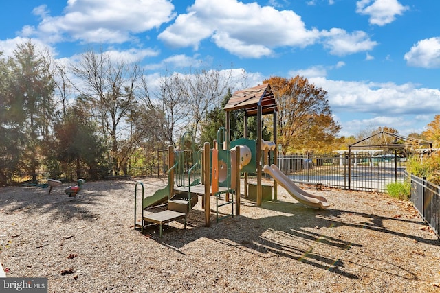 42496 Legacy Park Dr, Brambleton, VA 20148 - community jungle gym featuring fence