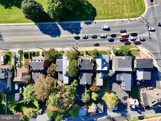 911 E King St, Lancaster, PA 17602 - aerial perspective of suburban area