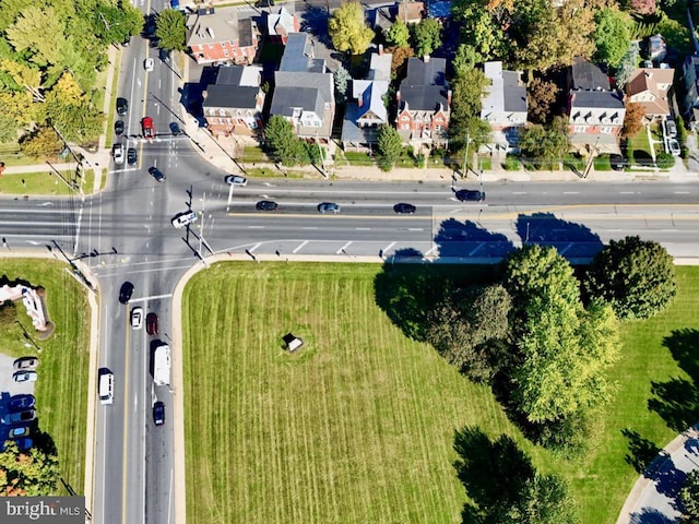 911 E King St, Lancaster, PA 17602 - aerial overview of property's location featuring nearby suburban area