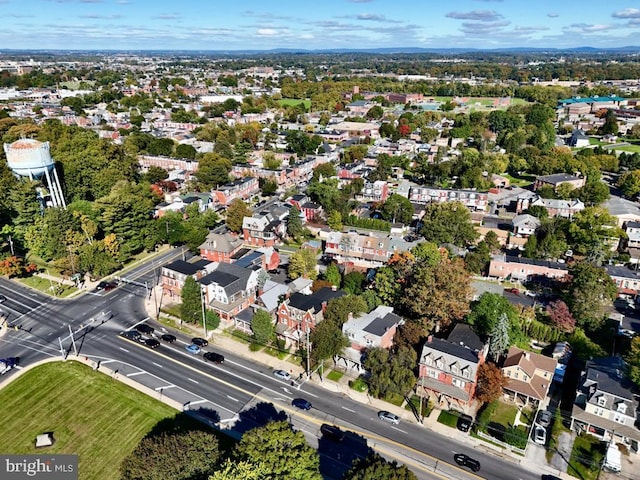 911 E King St, Lancaster, PA 17602 - view of property location featuring nearby suburban area