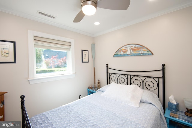 bedroom featuring visible vents, a ceiling fan, ornamental molding, and recessed lighting