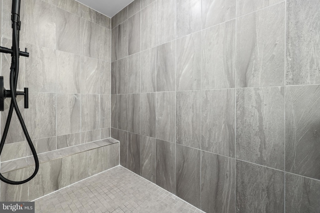 1653 Bandit Loop, Reston, VA 20190 - full bathroom with a tile shower