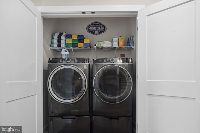 1653 Bandit Loop, Reston, VA 20190 - laundry area with washing machine and dryer
