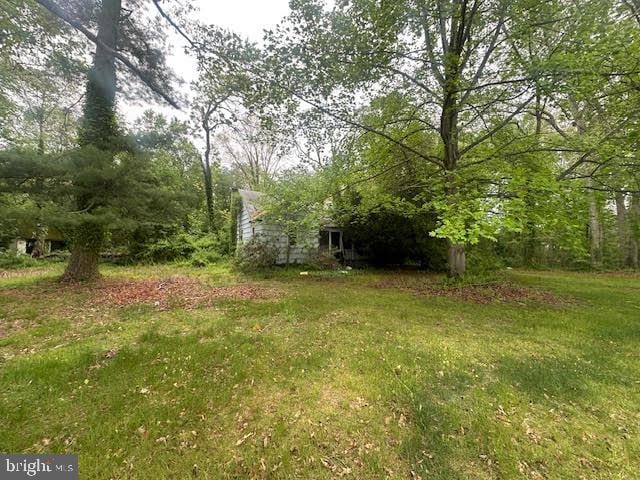 704 E Forest Grove Rd, Vineland, NJ 08360 - view of yard