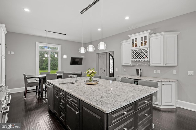 22 Grassy Lake Rd, Shamong, NJ 08088 - kitchen featuring a sink, dark cabinetry, white cabinetry, baseboards, and recessed lighting