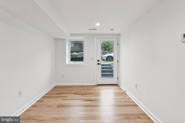 660 Columbia Rd NW, Washington, DC 20001 - foyer featuring light wood finished floors, baseboards, and recessed lighting