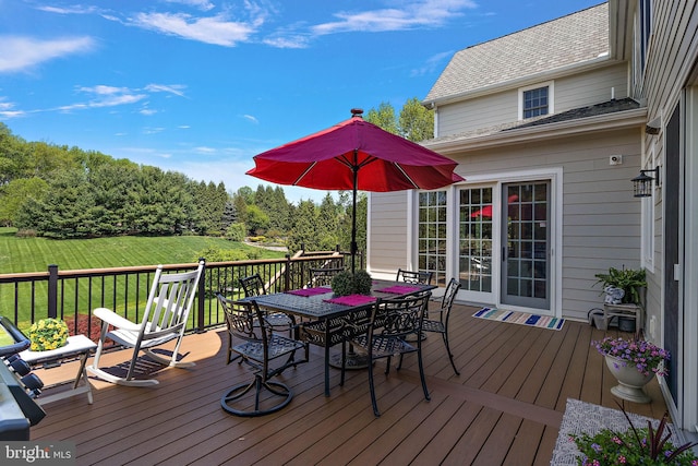 107 Centrenest Ln, Wilmington, DE 19807 - wooden terrace with outdoor dining area