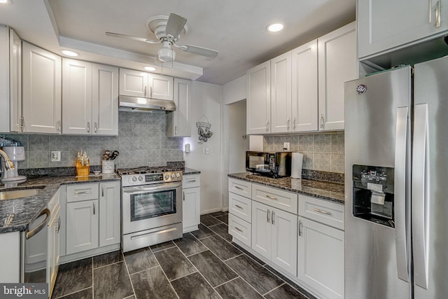 3515 19th St S, Arlington, VA 22204 - kitchen featuring stainless steel appliances, under cabinet range hood, ceiling fan, decorative backsplash, and recessed lighting