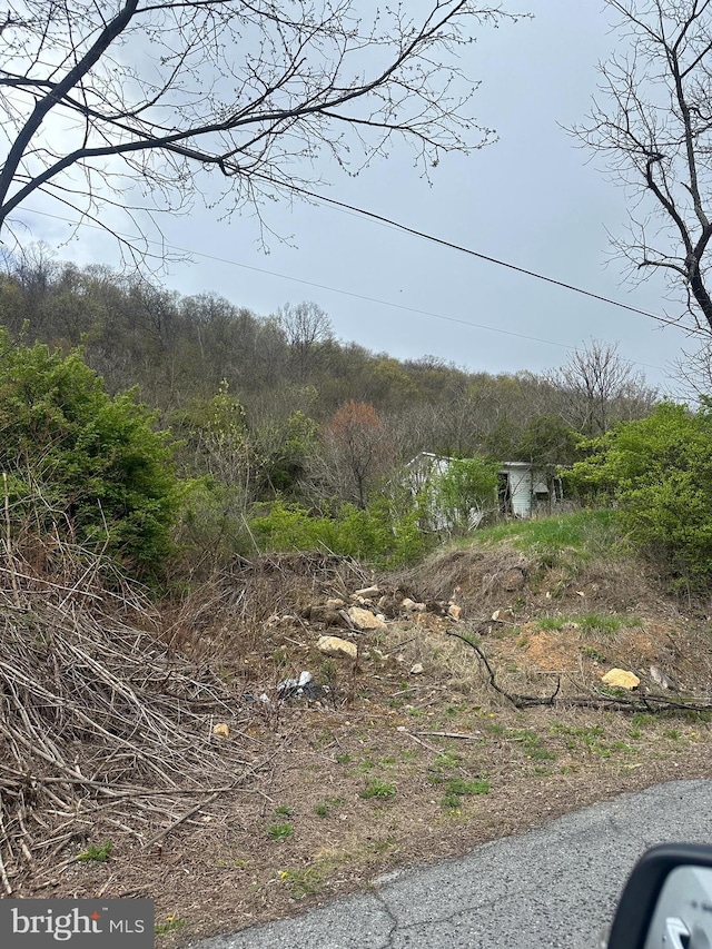 1745 Needmore Rd, Martinsburg, WV 25403