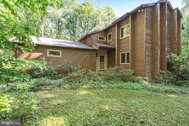 112 Old Forest Cir, Winchester, VA 22602 - rear view of property featuring a chimney