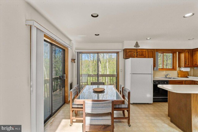 249 Hyland Dr, East Stroudsburg, PA 18301 - dining room featuring light floors and recessed lighting
