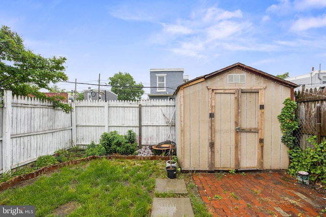 418 Vine St, Camden, NJ 08102 - view of shed with a fenced backyard