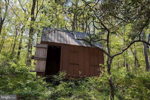2957 River Rd, New Hope, PA 18938 - view of shed with a view of trees